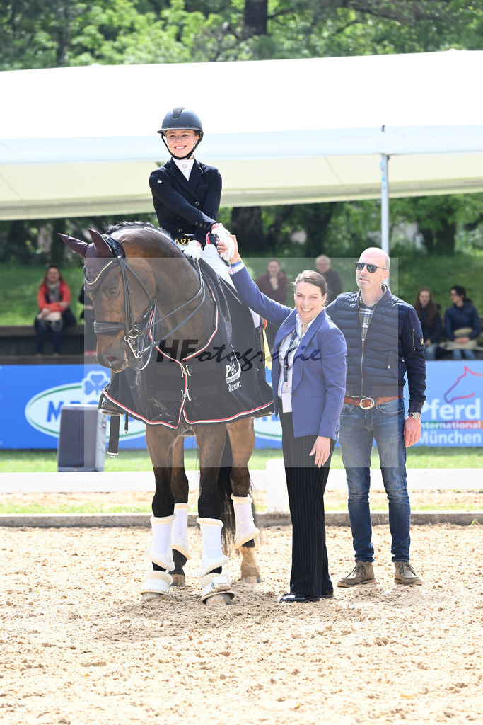 Ritzinger_Just Perfect_12240195 | hf-fotografie - Realisiert mit Pictrs.com