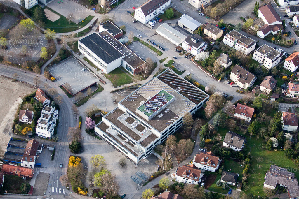 Luftbild: Johannes-Kepler-Gymnasium, Lindenstr in Leonberg im Bundesland Baden-Württemberg in Deutschland. Foto: IMG_39014.jpg vom 03.04.2011 durch Werner Riehm/FLY-FOTO.de