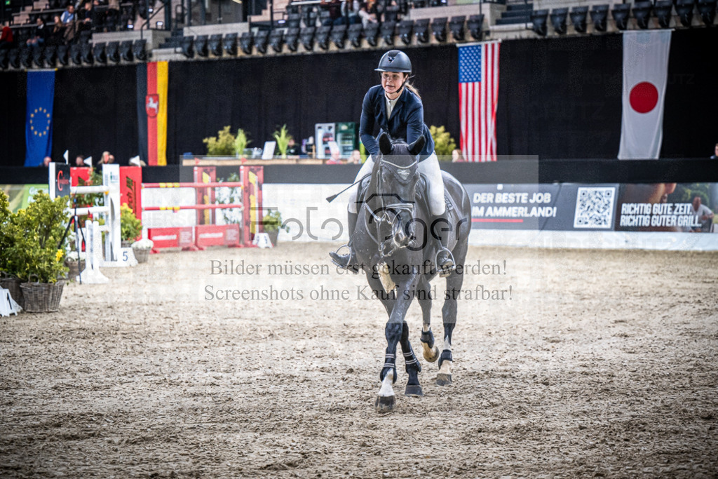 DOS_3861 | Entdecke hochwertige Reitturnierfotos von Foto Oger. Professionell, emotional und authentisch – jetzt Lieblingsmomente im Shop bestellen.Deutschlandweite Turnierfotografie. - Realisiert mit Pictrs.com