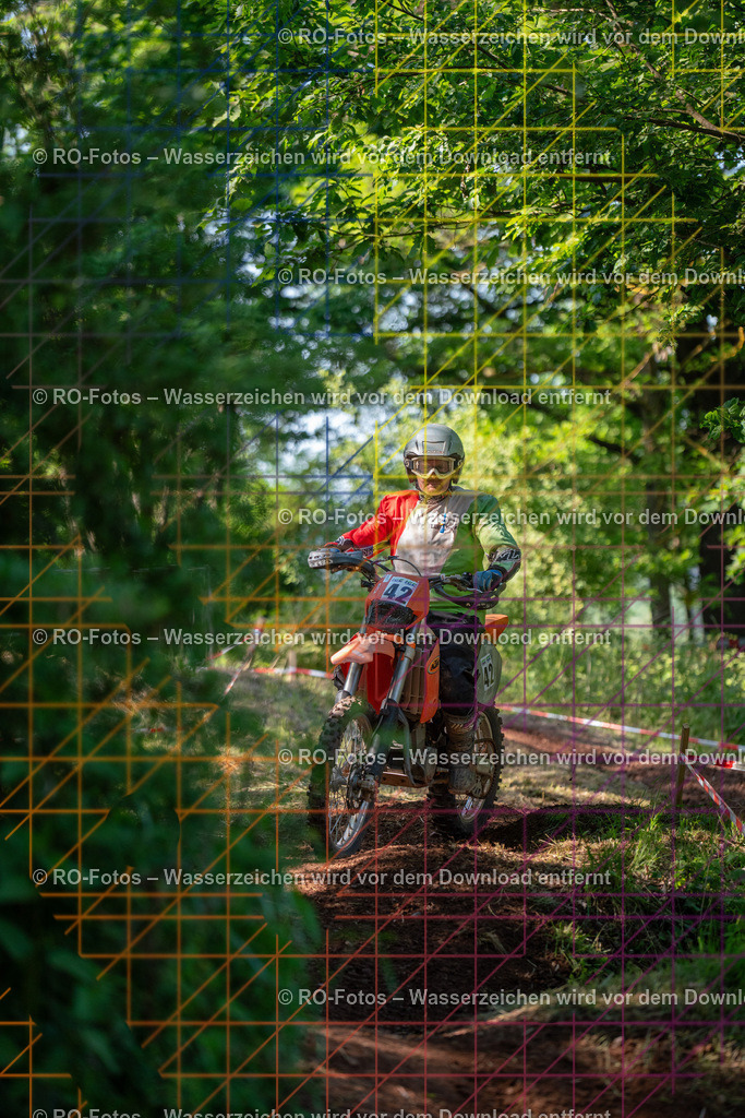 Wolfshausen 3 Lauf -1626 | Sportfotografie von RO-Fotos: Motorsport, Motocross, Enduro, Laufveranstaltungen und Triathlon. Professionelle Fotos von Sportlern und Events. - Realisiert mit Pictrs.com