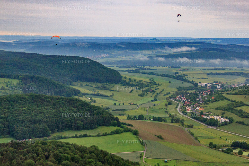 Luftbild: Einhard-Grundschule in Euerdorf im Bundesland Bayern in Deutschland.Foto: IMG_65922.jpg vom 30.05.2014 durch Werner Riehm/FLY-FOTO.deAuflösung des Originals: 4545 x 3030 px
