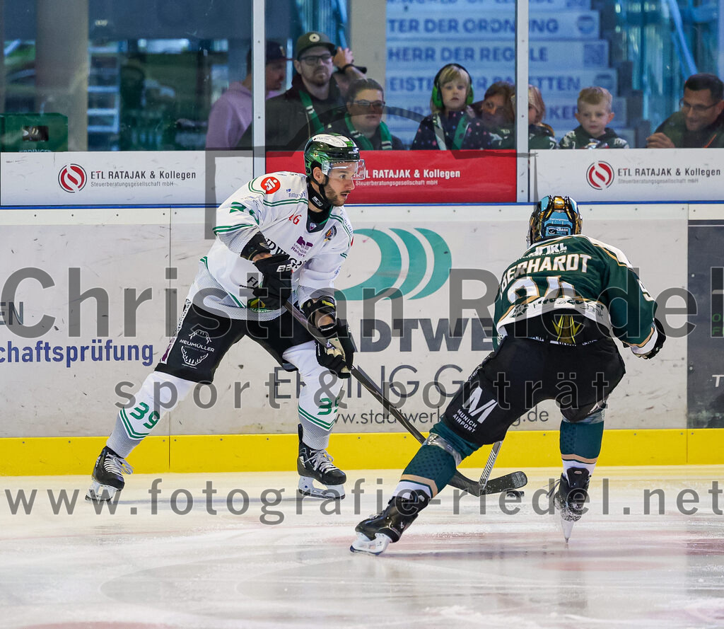 2025-09-21_020_TSV_Erding_gegen_Hoechstadter_Alligators | Erding, Deutschland, 21.09.2025:Eishockey, Oberliga Süd 2025 / 2026, 2. Spieltag, TSV Erding gegen Höchstadter Alligators, Endergebnis: 3:4Foto: Christian Riedel / fotografie-riedel.net