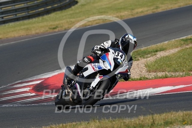 2024_05_16_PBK_15254 | Sportfotografie; SlowMotion; Video; Rennstrecke; Hafeneger; Speer; Racing; RSE; BMW; CBO; Trackday; Motorsportarena; Hockenheimring; Brno; Most; Barcelona; Valencia