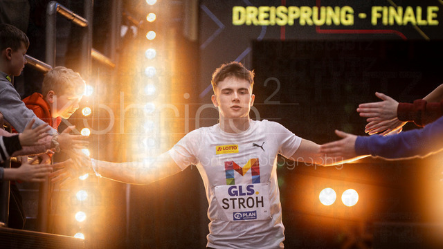 Deutsche Leichtathletik-Hallenmeisterschaften; Dortmund, 01.03.2026 | Niklas Stroh (USC Mainz) bei der Athletenvorstellung; Deutsche Leichtathletik-Hallenmeisterschaften am 01.03.2026 in der Helmut-Körnig-Halle in Dortmund. 