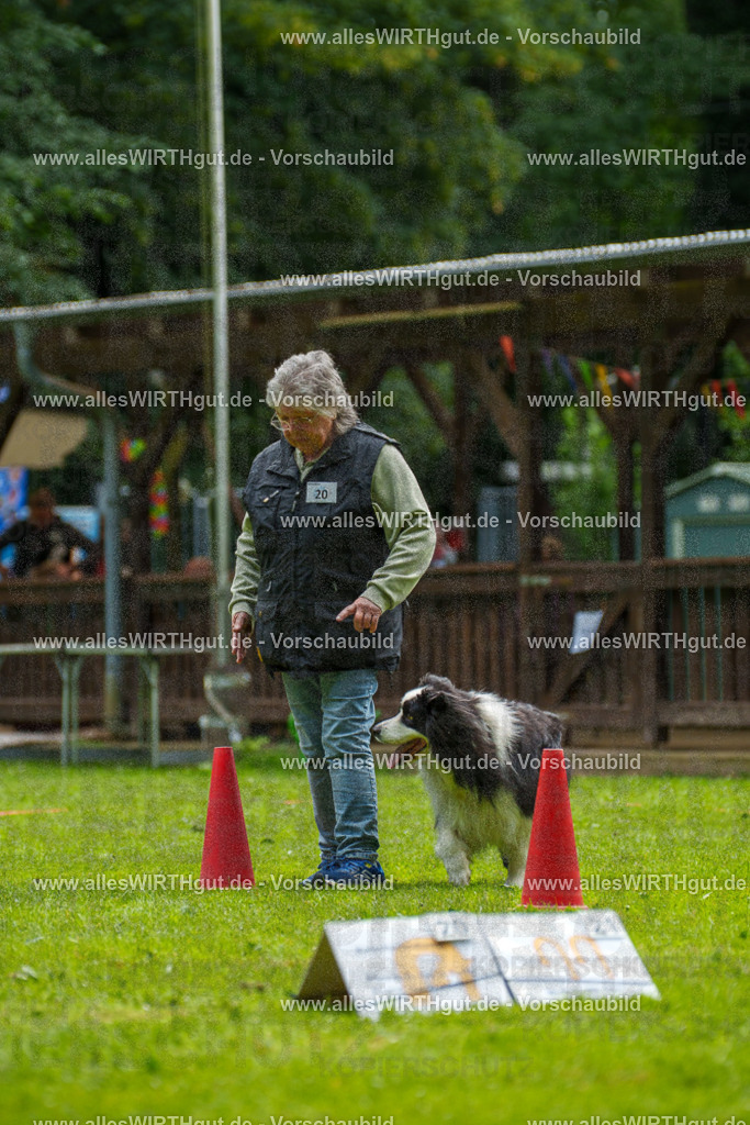 @allesWIRTHgut_Tierfotografie - www.allesWIRTHgut.de - 093841-7R507431 | Professionelle Tierfotografie in Mönchengladbach von Daniel Wirth (allesWIRTHgut). Liebevolle & natürliche Bilder von Hunden & Katzen für unvergessliche Erinnerungen.