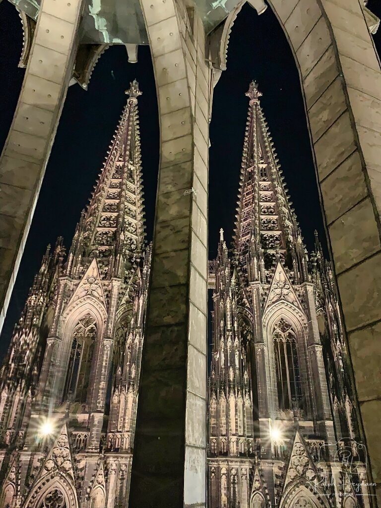 Dom_Türme | Ich fotografiere leidenschaftlich Landschaften, Architektur, Portraits und Tiere - Realisiert mit Pictrs.com