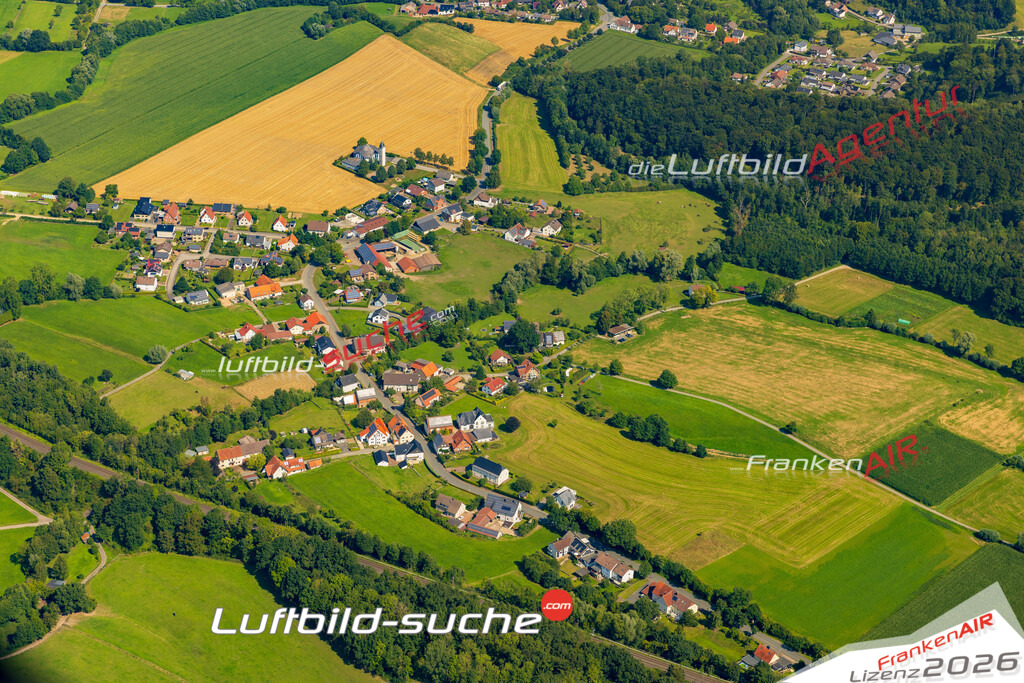 Langeland Bad Driburg Bild- Das Luftbild wurde 2025 vom UL-Flugzeug heraus erstellt ( keine Drohne bzw. Drohnenaufnahme ) - Hochauflösende Luftaufnahme -Nicht vergleichbar mit Google Maps oder Satelittenbilder- Die Geschenkidee !Mit Lizenz und Bildrechte bestellbar - CC