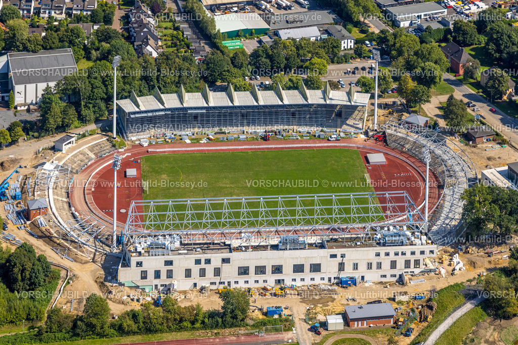 Bochum240809400Wattenscheid | Luftbild, Lohrheidestadion Fußballstadion und Leichtathletikstadion der SG Wattenscheid 09, Baustelle mit Neubau Westtribüne, Leithe, Bochum, Ruhrgebiet, Nordrhein-Westfalen, Deutschland