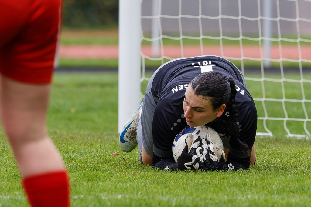 FCEFCH_251012_3716 | Fotopresso – Sportfotografie in Heidenheim & Umgebung. Professionelle Sportfotografie für unvergessliche Momente. Dynamische Action-Shots, emotionale Szenen & hochwertige Bilder. - Realisiert mit Pictrs.com
