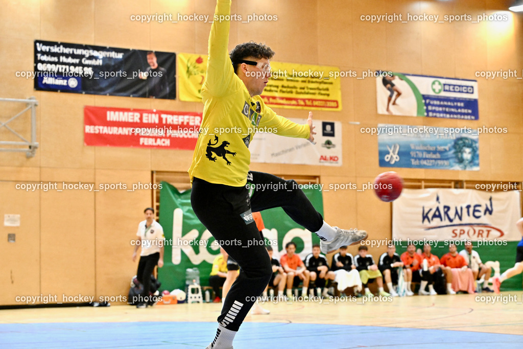 SC kelag Ferlach vs. HSG Holding Graz | #12 EICHBERGER Thomas HSG Graz, SC kelag Ferlach vs. HSG Holding Graz, SC kelag Ferlach vs. HSG Holding Graz am 18.10.2025 in Ferlach (Ballspielhalle Ferlach), Austria, (Photo by Bernd Stefan)