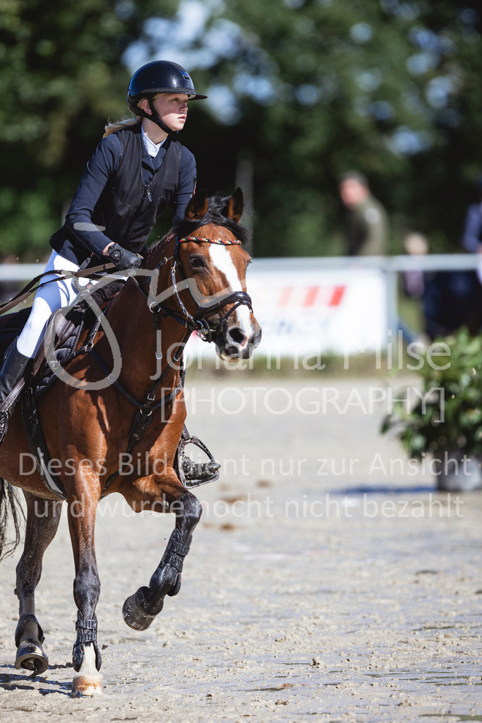 240615_CoesfeldLette_Stil-A-222 | Deine schönsten Turniermomente als professionelle Fotos! Entdecke hochwertige Pferdesport-Fotografie im Online-Shop. Jetzt Fotos finden & bestellen!