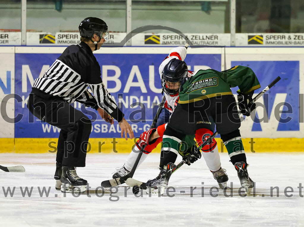 2022-12-04_035_TSV_Erding_gegen_EHC_Klostersee | Erding, Deutschland, 04.12.2022:
Eishockey, Bayernliga U17 2022 / 2023, 11. Spieltag, TSV Erding gegen EHC Klostersee, Endergebnis: 3:5



Foto: Christian Riedel / fotografie-riedel.net