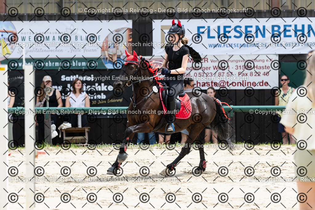 CL5A7350 | Emilia Reinking Fotografie - Realisiert mit Pictrs.com