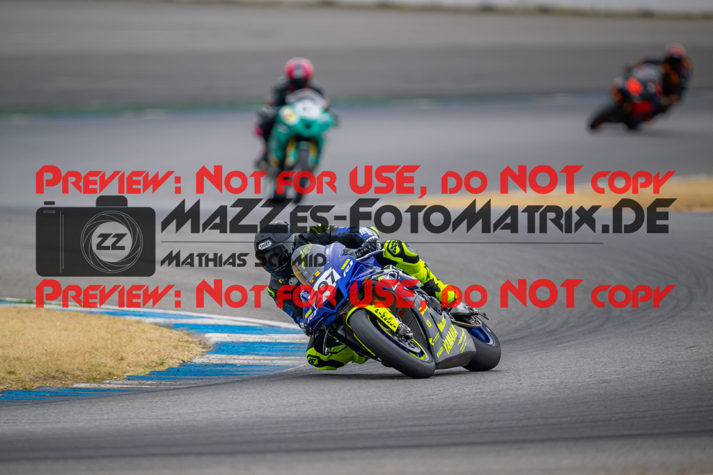 MaZZes-Fotomatrix-20260809-580436 | R1