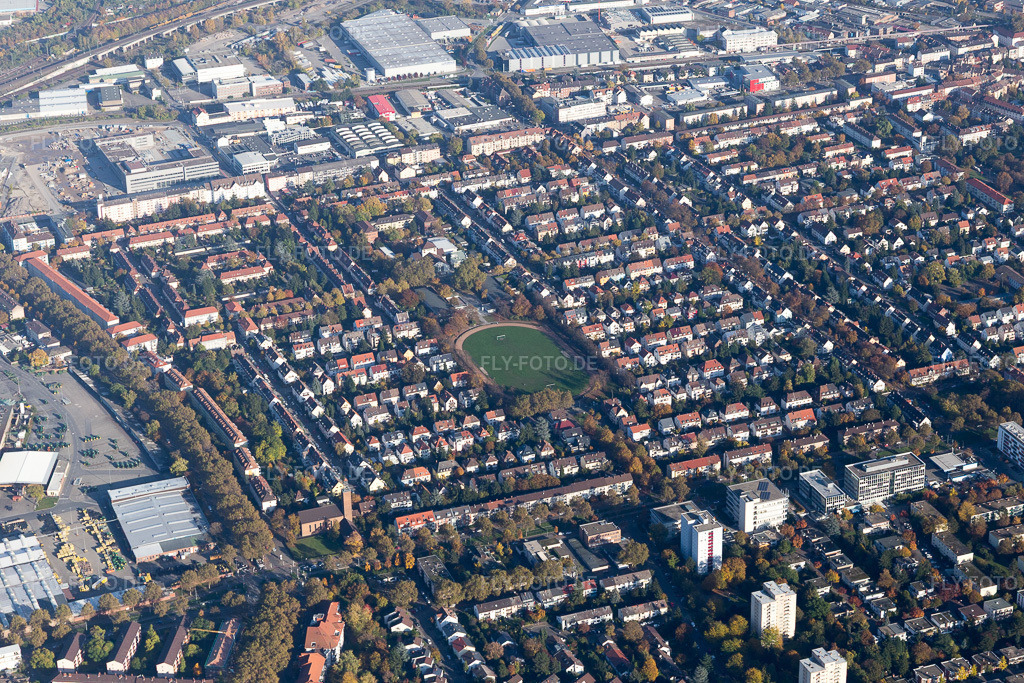 Luftbild: 48er Sportplatz im Ortsteil Almenhof in Mannheim im Bundesland Baden-Württemberg in Deutschland. Foto: IMG_095411.jpg vom 30.10.2016 durch Werner Riehm/FLY-FOTO.de
