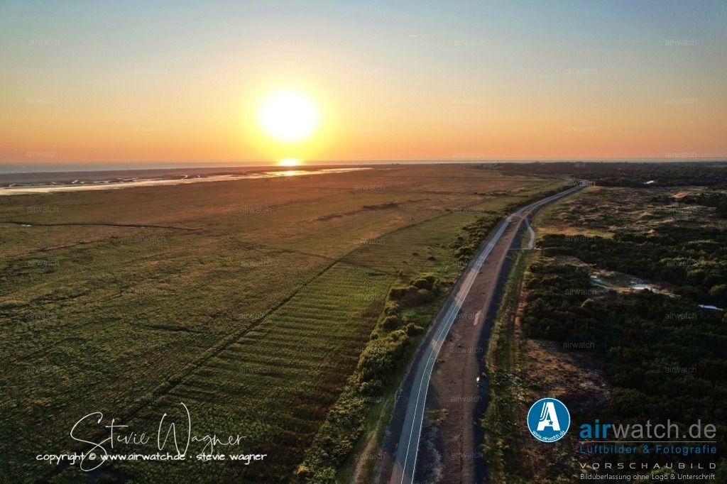 St.Peter-Ording - Boehl | Entdecken Sie atemberaubende Luftbilder und Fotografien auf airwatch.de - Tauchen Sie ein in eine Welt voller faszinierender Aufnahmen aus der Vogelperspektive.
