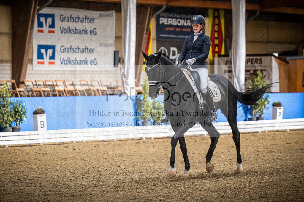 DOS_0887 | Entdecke hochwertige Reitturnierfotos von Foto Oger. Professionell, emotional und authentisch – jetzt Lieblingsmomente im Shop bestellen.Deutschlandweite Turnierfotografie. - Realisiert mit Pictrs.com
