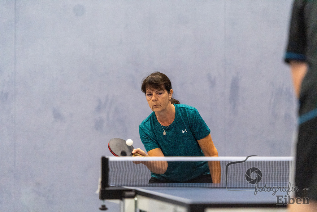 TuS Spohle-VfL Edewecht | Andrea Meißner (VfL Edewecht); Frauen Bezirksliga; TuS Spohle (blau)-VfL Edewecht (grün) am 23.09.2024; in Spohle (Sporthalle Wiefelsteder Straße), Photo: Philip Eiben 2024 - Realisiert mit Pictrs.com