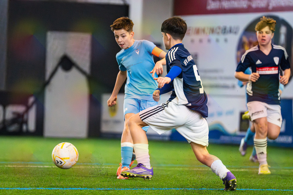 _BLR9241 | Professionelle Fußball- und Sportfotografie. Spielbilder online ansehen und kaufen – Einzelbilder oder komplette Galerien in hoher Qualität. - Realisiert mit Pictrs.com
