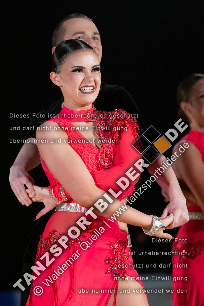 20250504-10309 | Hier finden Sie Tanz Bilder vom Latein und Standard Formationen tanzen. Sportbilder vom Tanzsport. Schöne Fotos und von Weltmeisterschaft, Europameisterschaft, Bundesliga, Regionalliga, Oberliga und Landesliga sowie von GOC Stuttgart, DanceComp, WM Bremen