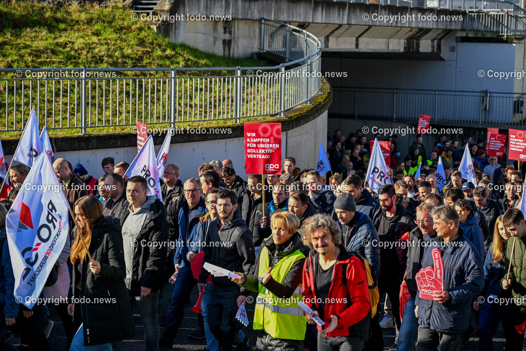 Engel_ Schwertberg_ Streik_ Metaller_ 16.11.2023-24 | 16.11.2023, Schwertberg, AUT, Engel im Bild Engel, Streik, Metaller