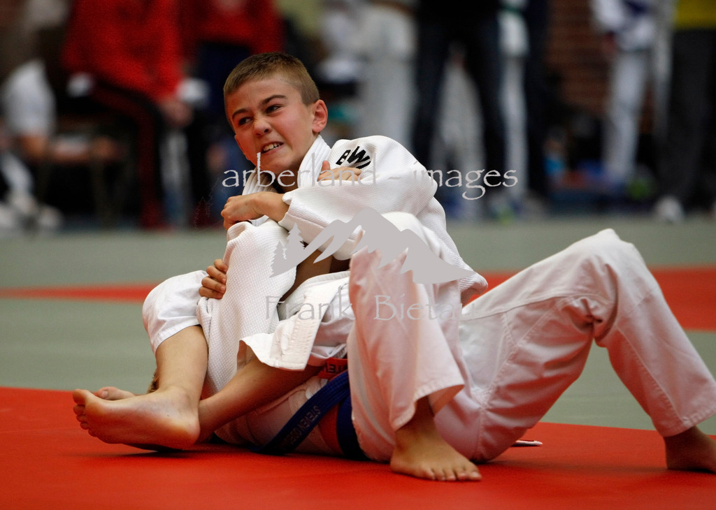 _93T0068 | Medien- Sport- Entertainmentfotos