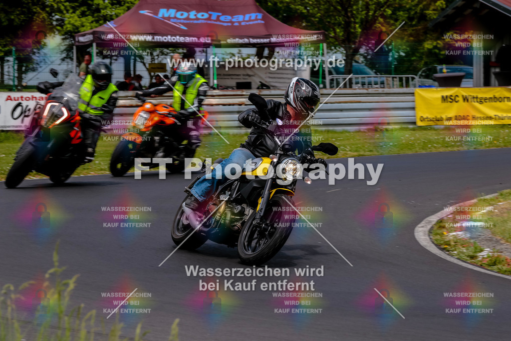 MotoTeamVBK-21014 | Hier findet Ihr Bilder von Touristenfahrten auf der Nürburgring Nordschleife oder von anderen Veranstaltungen die ich besucht habe. Viel Spass beim Durch Schauen 