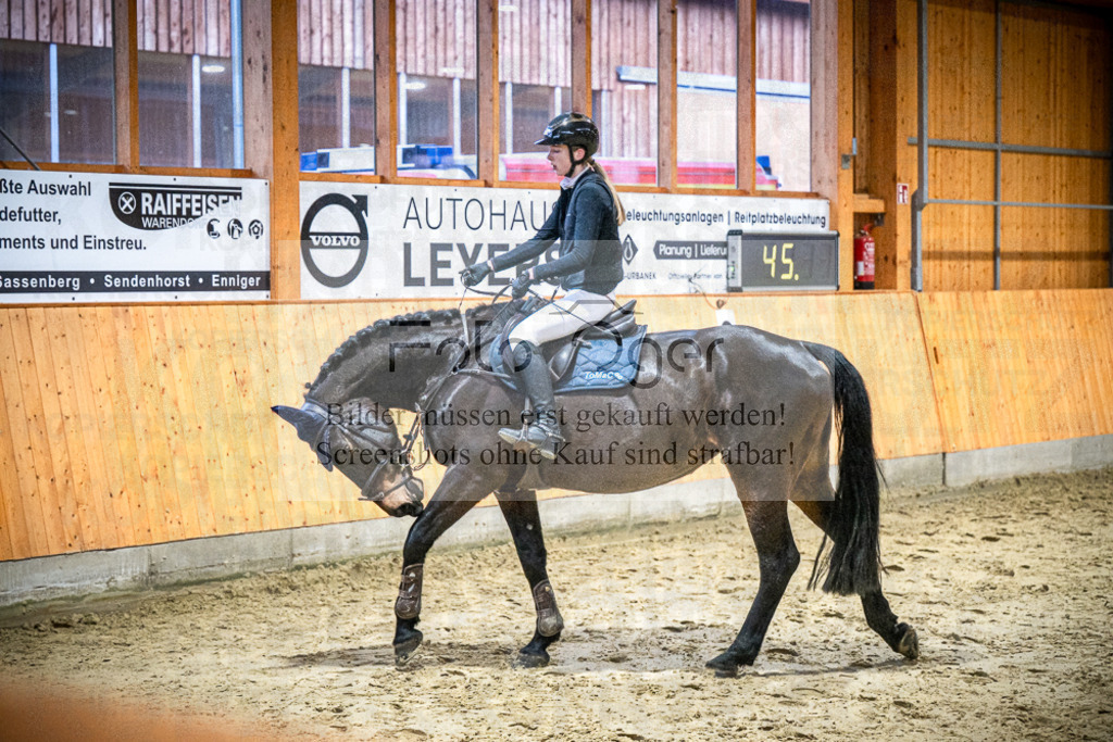 DOS_0290 | Entdecke hochwertige Reitturnierfotos von Foto Oger. Professionell, emotional und authentisch – jetzt Lieblingsmomente im Shop bestellen.Deutschlandweite Turnierfotografie. - Realisiert mit Pictrs.com