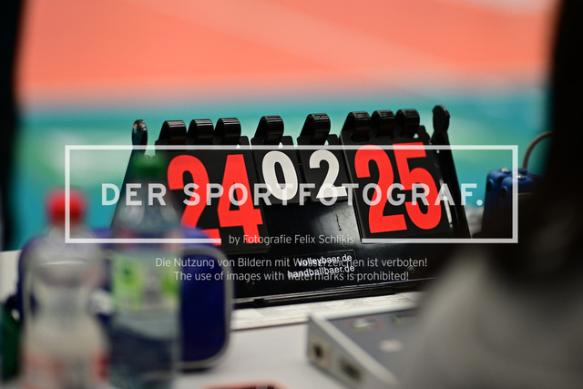 Volleyball I Frauen I Saison 2025-2026 I Bundesliga I 5. Spieltag I ETV Hamburger Volksbank Volleys - Dresdner SC I 09615 | Der Sportfotograf. - Realisiert mit Pictrs.com