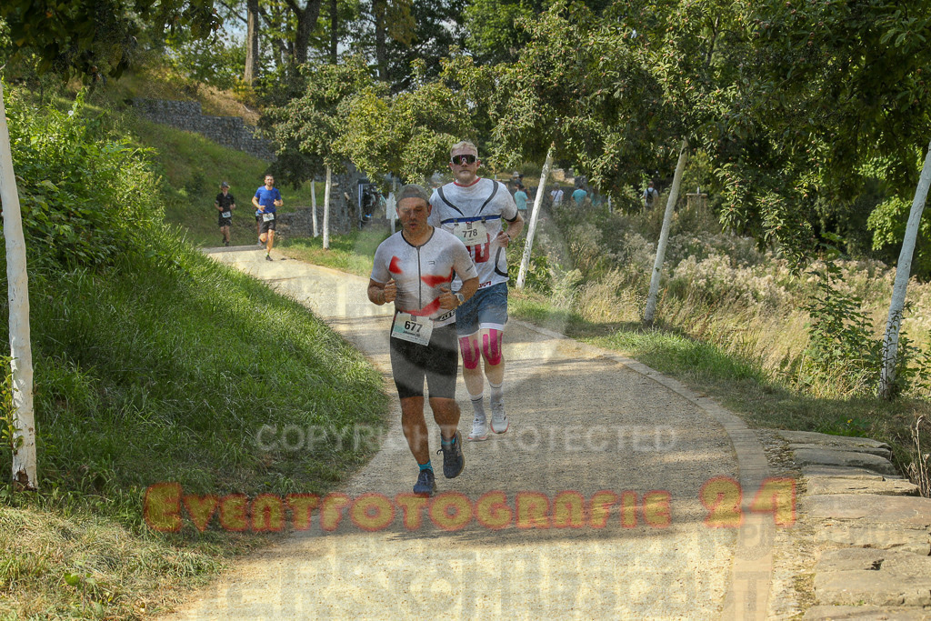 250824_1453_EX1_7907 | Sportfotografie im Rhein-Sieg Kreis, Köln, Bonn, NRW, Rheinland Pfalz, Hessen, etc. Unser Tätigkeitsfeld umfasst den Laufsport vom Volkslauf über den Marathon, Duathlon, Triathon bis zum Ultralauf wie Kölnpfad Ultra oder Schindertrail.
