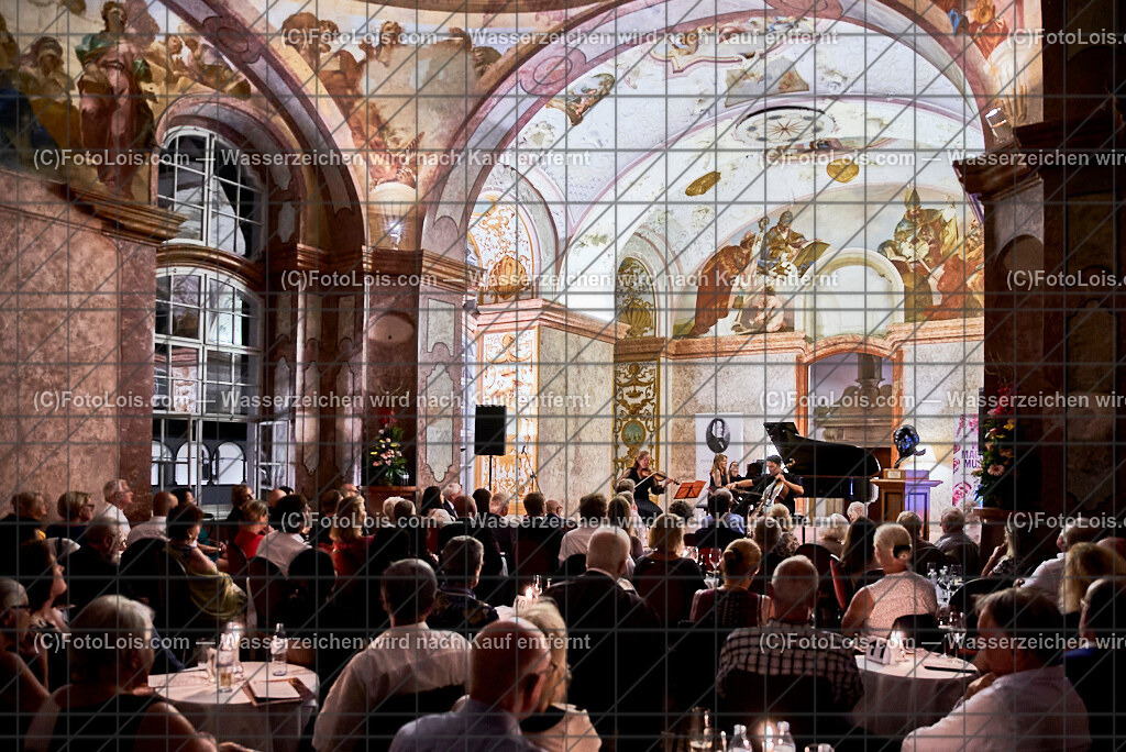 ALS7859_XXXX-Chopin-Festival_Nocturno_Winkel-Biermasz-Javorkai | (C)FotoLois.com, Alois Spandl. XXXX. Chopin-Festival in der Kartause Gaming, 'NOCTURNO' - nächtliches Konzert bei Kerzenlicht in der Barockbibliothek, Sa 17. August 2024.