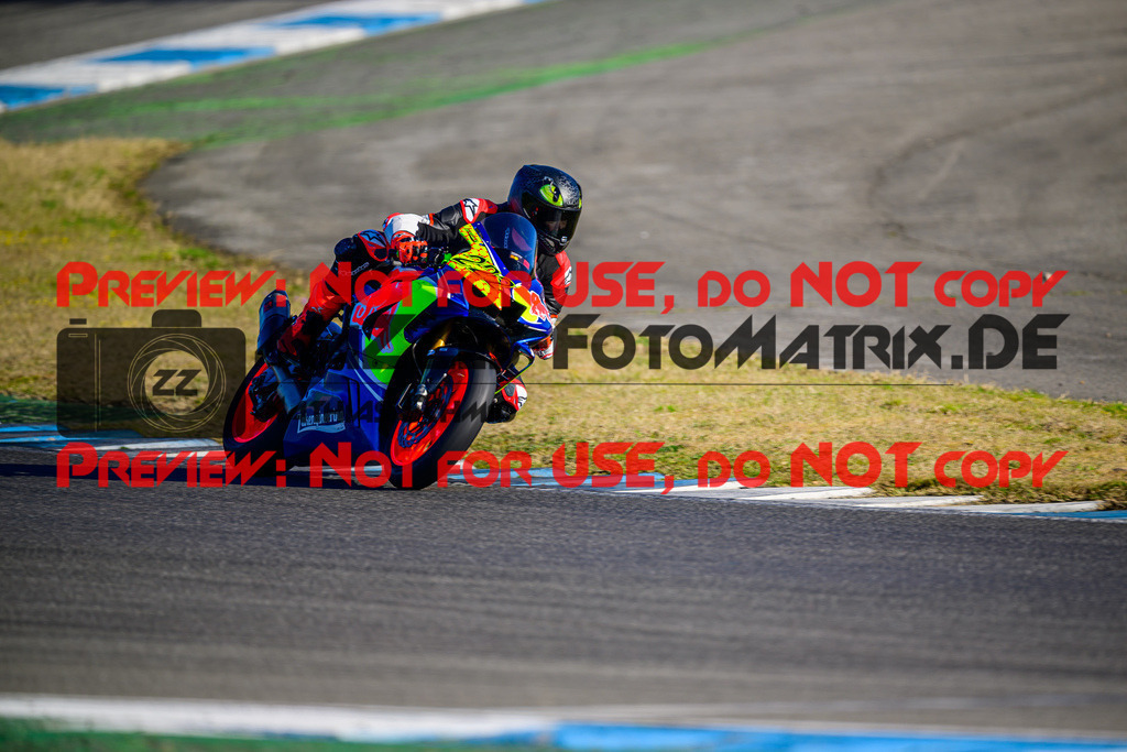 MaZZes_Fotomatrix_20250407_6007705_0572 | ROT