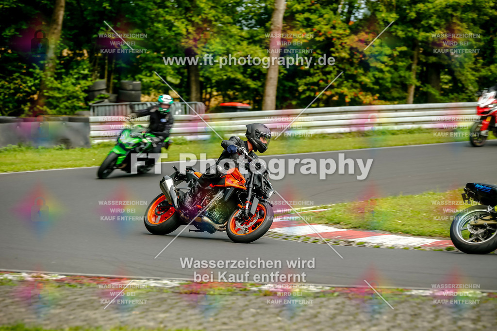 VBK-4335 | Hier findet Ihr Bilder von Touristenfahrten auf der Nürburgring Nordschleife oder von anderen Veranstaltungen die ich besucht habe. Viel Spass beim Durch Schauen 
