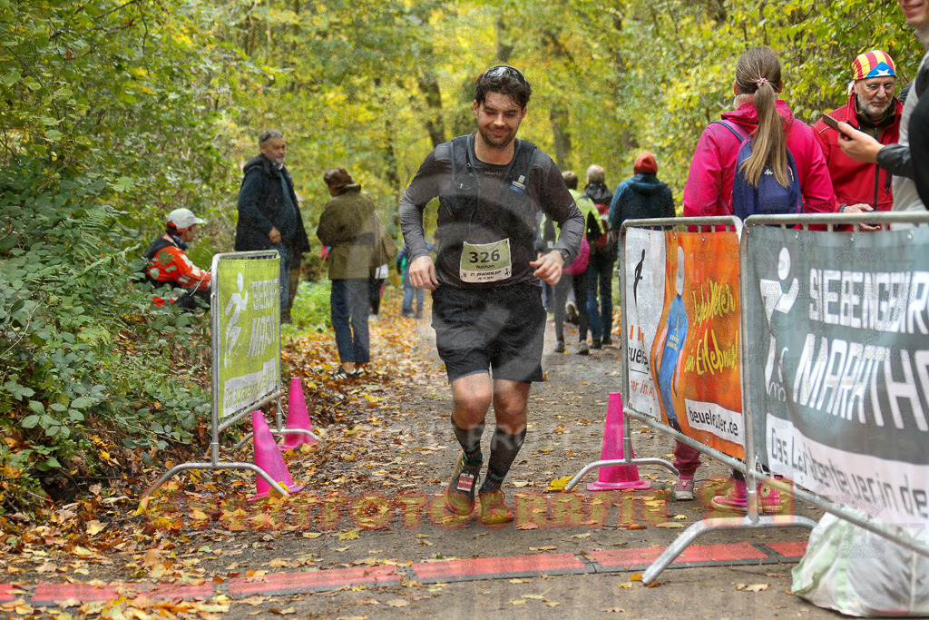 251026_1317_EX1_3131 | Sportfotografie im Rhein-Sieg Kreis, Köln, Bonn, NRW, Rheinland Pfalz, Hessen, etc. Unser Tätigkeitsfeld umfasst den Laufsport vom Volkslauf über den Marathon, Duathlon, Triathon bis zum Ultralauf wie Kölnpfad Ultra oder Schindertrail.