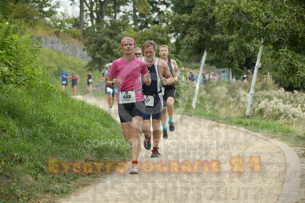 250824_1353_EX1_4125 | Sportfotografie im Rhein-Sieg Kreis, Köln, Bonn, NRW, Rheinland Pfalz, Hessen, etc. Unser Tätigkeitsfeld umfasst den Laufsport vom Volkslauf über den Marathon, Duathlon, Triathon bis zum Ultralauf wie Kölnpfad Ultra oder Schindertrail.