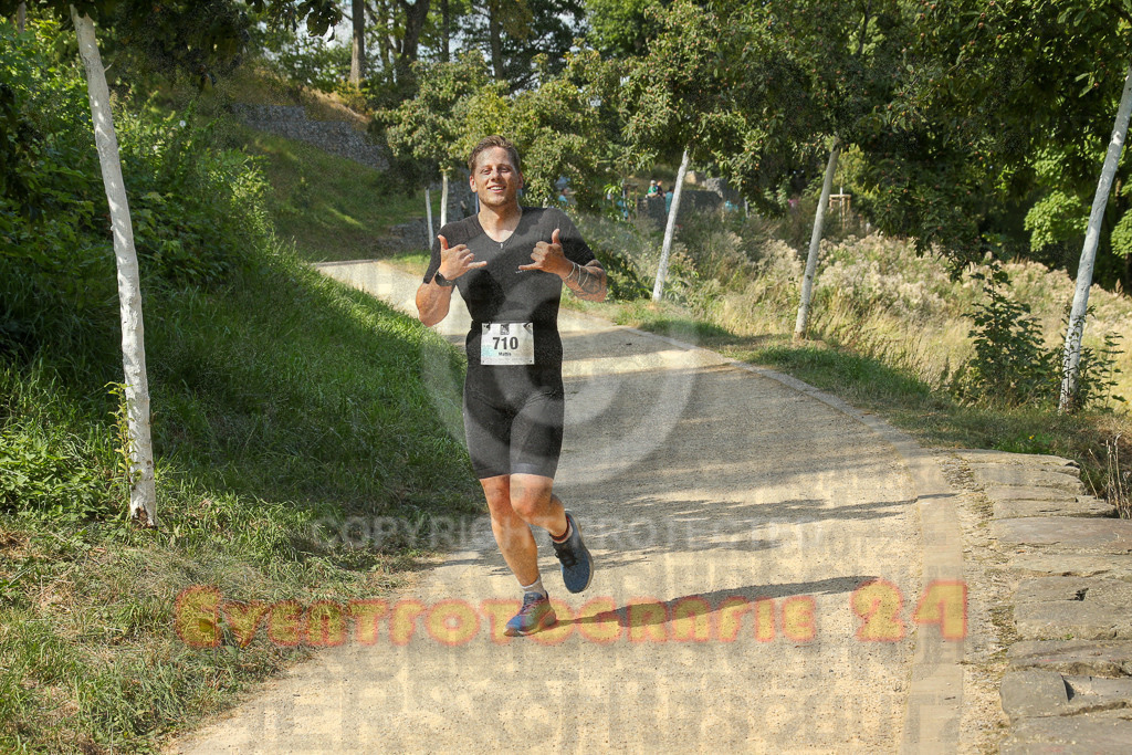 250824_1434_EX1_6730 | Sportfotografie im Rhein-Sieg Kreis, Köln, Bonn, NRW, Rheinland Pfalz, Hessen, etc. Unser Tätigkeitsfeld umfasst den Laufsport vom Volkslauf über den Marathon, Duathlon, Triathon bis zum Ultralauf wie Kölnpfad Ultra oder Schindertrail.