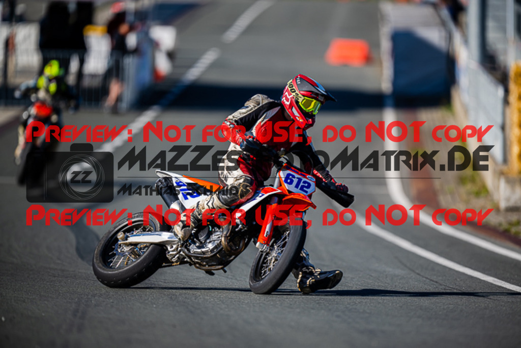 MaZZes_FotoMatrix_220903_9702 | S3