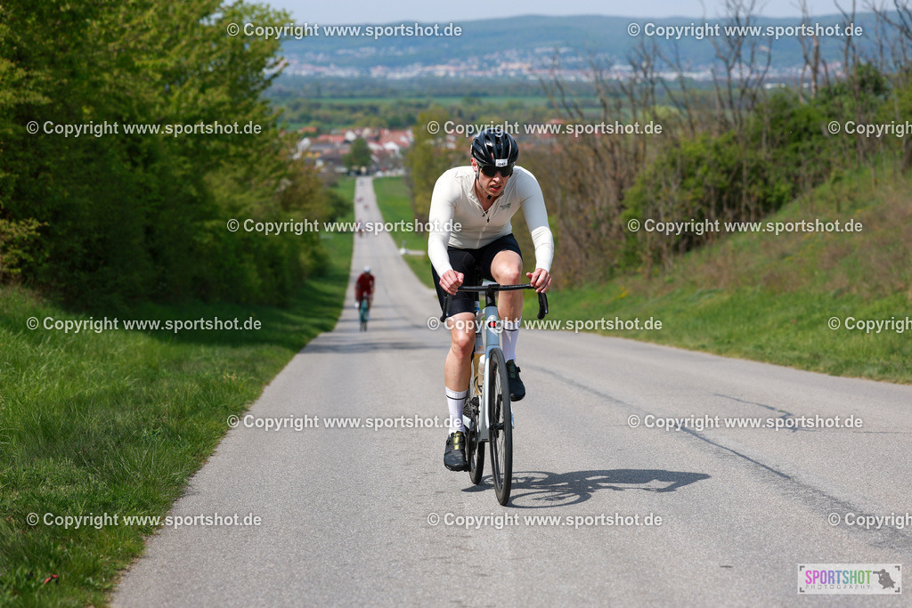 546_AR6_9797 | Neusiedlersee Radmarathon 2026@sportshot_your_pictrs #yourpictures#roadtowm2029 #nrm #neusiedlerseeradmarathon #neusiedlersee #neusiedlerseetourismus #burgenland #mörbisch #nrm26 #burgenlandtourismus #voglundco #poweredbyburgenlandtourismus #radsport #rad #marathon #ucigranfondo #visitburgenland #ucigranfondoworldseries