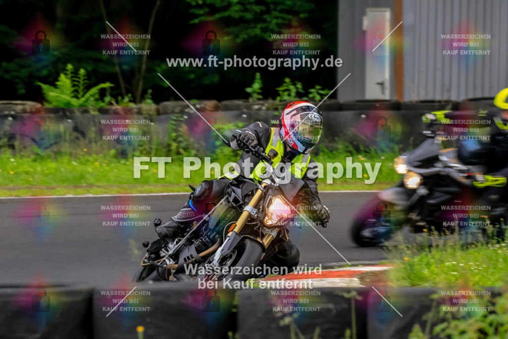 VBK-6524 | Hier findet Ihr Bilder von Touristenfahrten auf der Nürburgring Nordschleife oder von anderen Veranstaltungen die ich besucht habe. Viel Spass beim Durch Schauen 