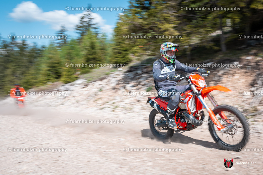 fuernholzer_250501-C1-302 | Fotografische Impressionen von der Red Stag Enduro Extreme by fuernholzer-photography.com. Endurosport in Österreich fotografisch festgehalten von fuernholzer. Auftragsfotografie für Private, Gewerbefotos und Industriefotografie. Eventfotografie, Sportfotografie und Motorsportfotografie. Anbieter von Fotoworkshops, Fototraining, fotografischen Vorträgen und Fotoseminaren.