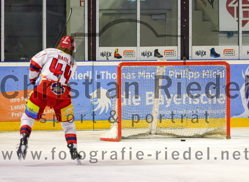 2026-02-20_019_TSV_Erding_gegen_Deggendorfer_SC | Erding, Deutschland, 20.02.2026:Eishockey, Oberliga Süd 2025 / 2026, 49. Spieltag, TSV Erding gegen Deggendorfer SC, Endergebnis: 4:1Marco Baßler (Deggendorfer SC, #44)Foto: Christian Riedel / fotografie-riedel.net