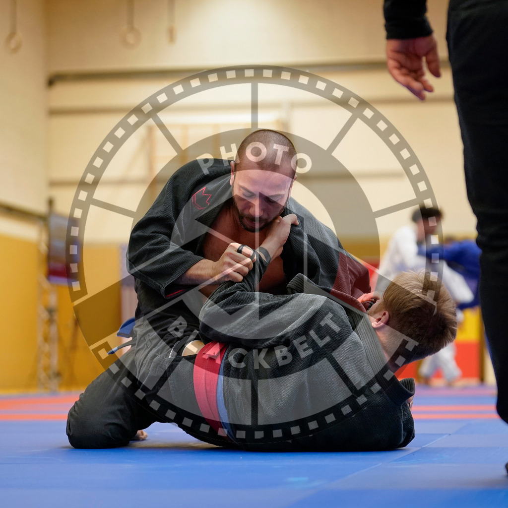 20240203PBB06400 | Fighters compete during the Brazilian Jiu-Jitsu Championship of the AJP Tour in Maintal by Frankfurt am Main, Germany, on February 2, 2024.