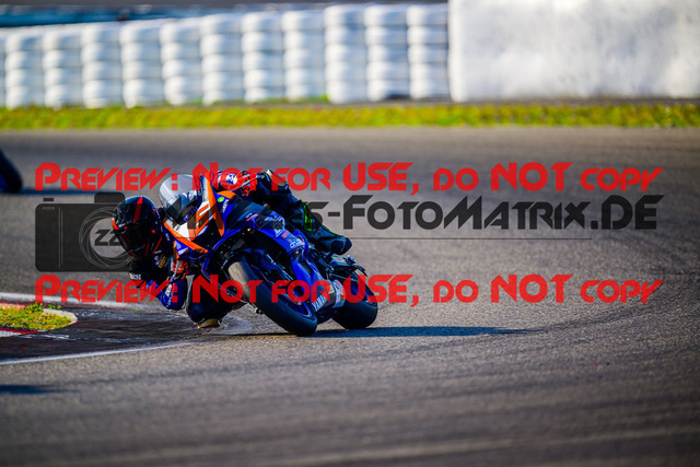 MaZZes_FotoMatrix_240901_6007705_9846 | R7