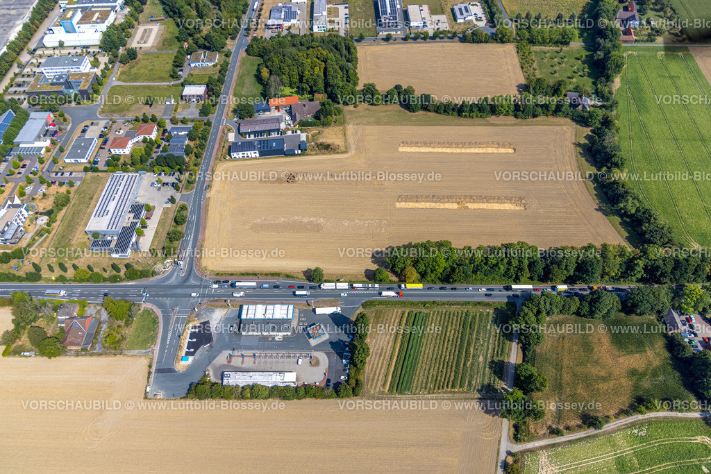 Hamm220809933Rhynern | Luftbild, Baugebiet Oberallener Weg, Freifläche Gewerbegebiet Rhynern, Bundesstraße B63, Aral Tankstelle, Rhynern, Hamm, Ruhrgebiet, Nordrhein-Westfalen, Deutschland