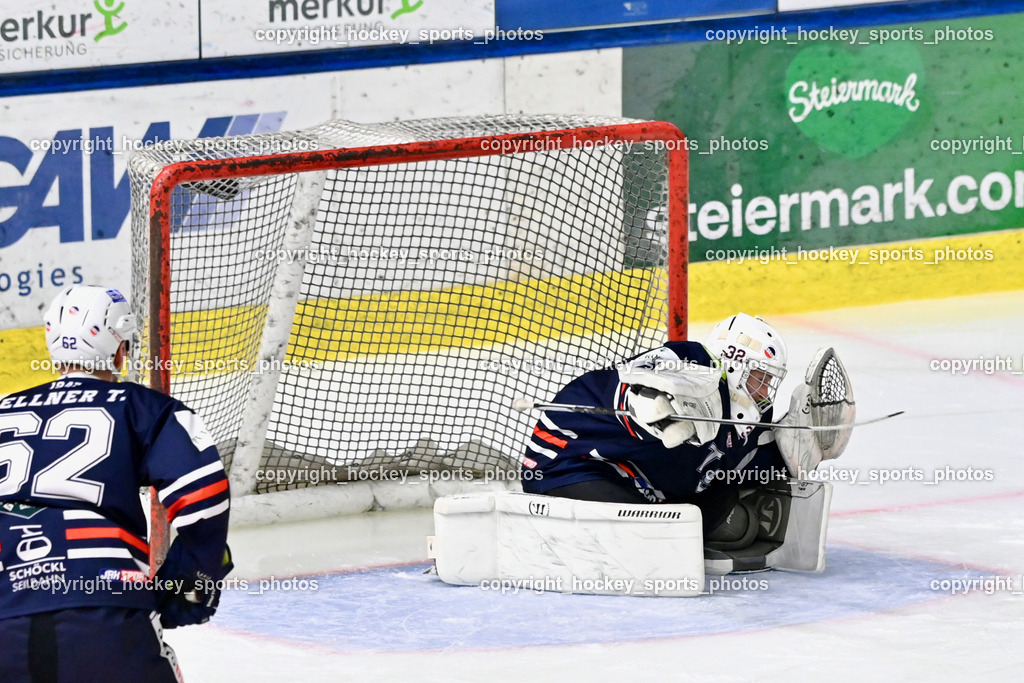 ATSE Graz vs. EHC Lustenau | #32 Zeugswetter Florian ATSE Graz, #62 Fellner Tobias ATSE Graz, ATSE Graz vs. EHC Lustenau, ATSE Graz vs. EHC Lustenau am 14.02.2026 in Graz (Merkur Eishalle ), Austria, (Photo by Bernd Stefan)