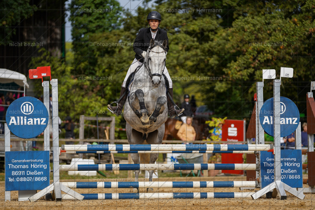 20231008-SN_01288 | Diessen am Ammersee, 2023, Dressur- und Springturnier, Reitsport, Turnierfotografie, Pferdebilder, Reitbilder, Turnierfotografen Bayern, Fotoagentur Herrmann