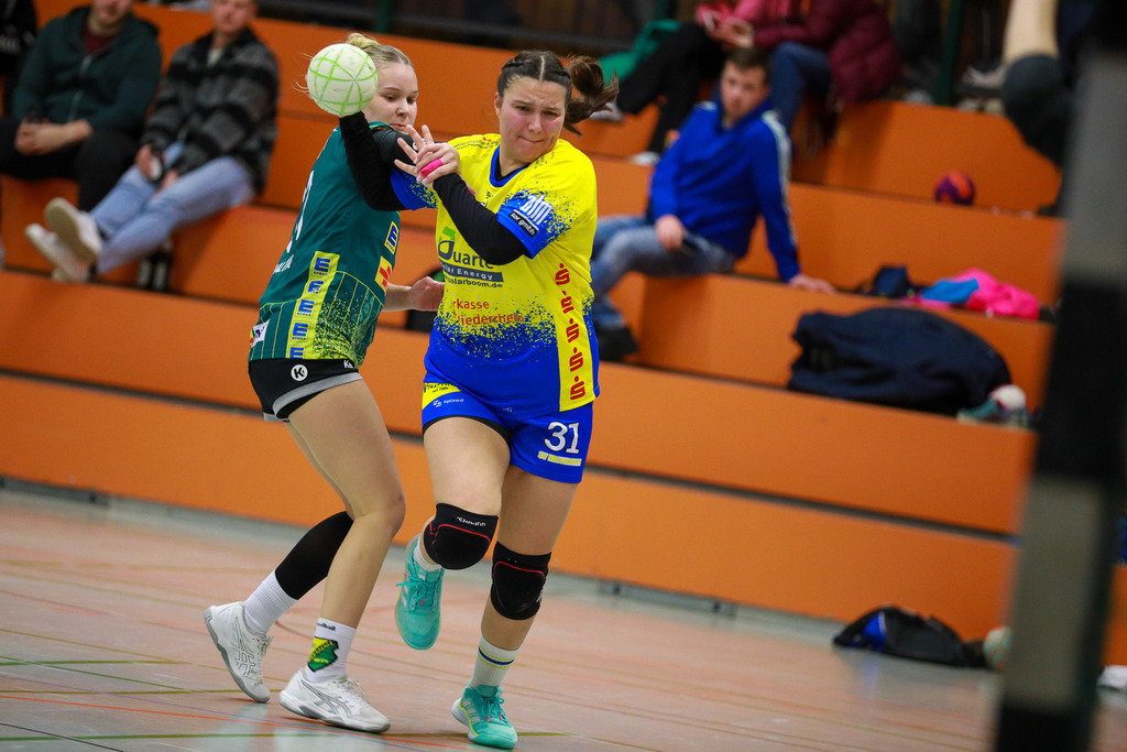 SVN_ SVFriedrichsfeld_141224_033 | Bildergalerie von Sport-Ereignissen aber auch von weiteren spannenden Dingen - nicht nur vom Niederrhein. In Anlehnung an den bekannten Spruch von Hanns Dieter Hüsch heißt das Motto: "Niederrhein ist überall".  - Realisiert mit Pictrs.com