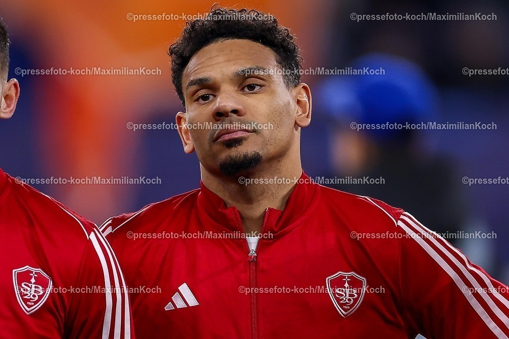 UCL22012502061 | 22.01.2025, Fußball, UEFA Champions League, Schachtar Donezk - Stade Brestois 29, Arena AufSchalke Gelsenkirchen, 7. Spieltag Saison 2024 2025: Kenny Lala (Stade Brest #7)