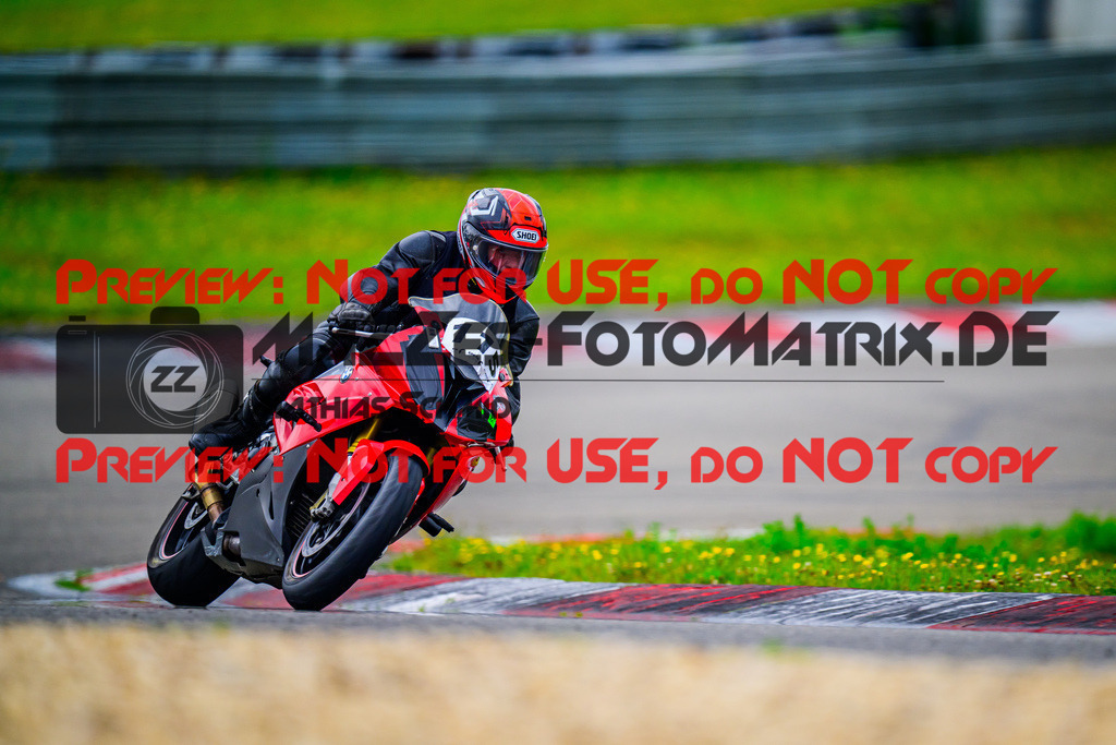 MaZZes_FotoMatrix_240910_6007705_0368 | GRUEN