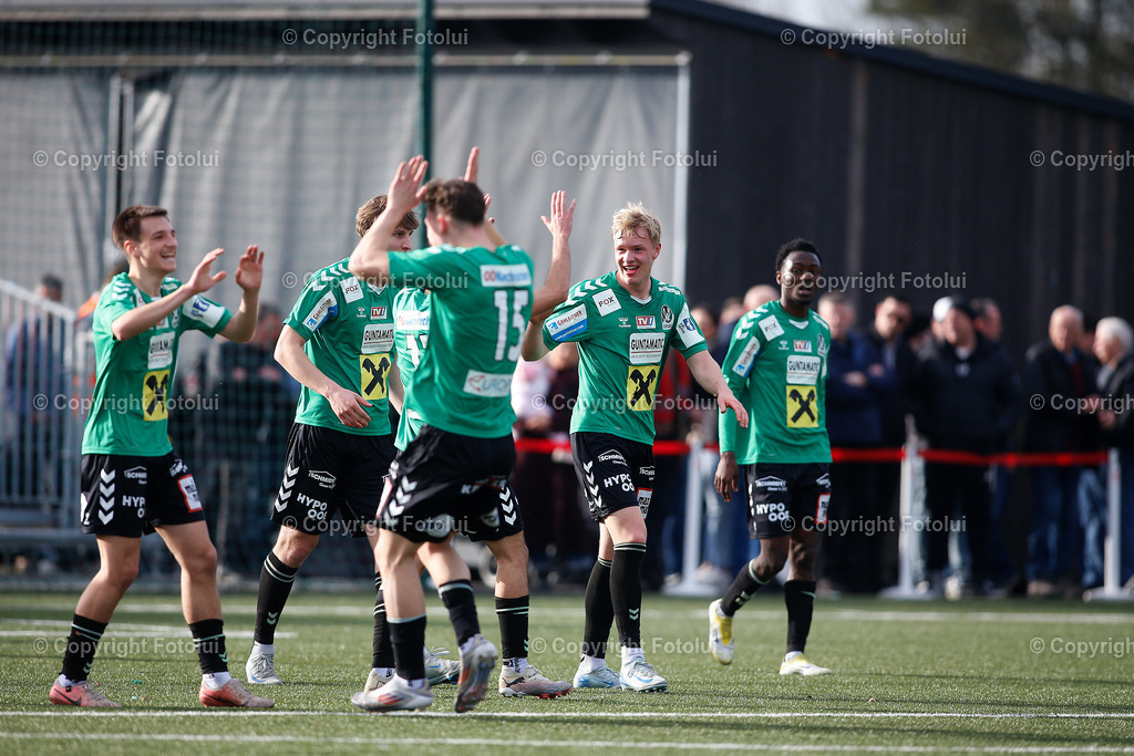 A_LUI_080325_17 | SPORT FUSSBALL REGIONALLIGA MITTE ASKOE OEDT -JUNGE WIKINGER RIED 08.03.IM BILD : JUBEL DER JUNGEN WIKINGER  FOTO:FOTOLUI